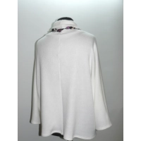 Delikatny kobiecy sweter OVERSIZE z golfem i gipiurą - kolor ecru